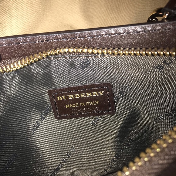Burberry Wristlet - Picture 2 of 8